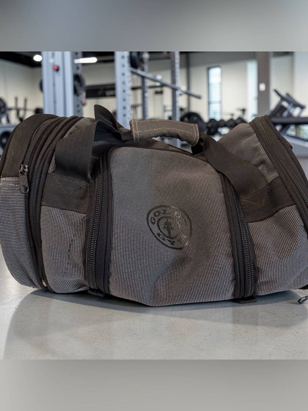 Golds Gym Compact multi pocket w/Joe Weightlifter logo
